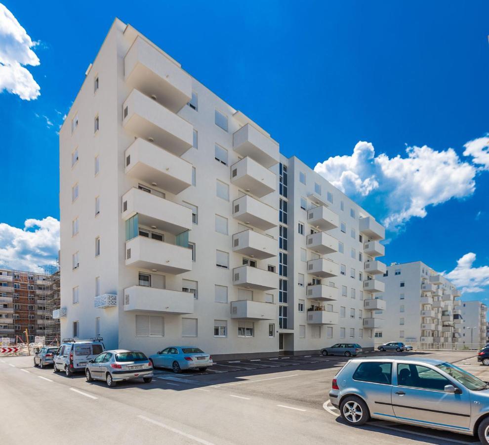 Tanja Modern Apartment With Balcony And Parking Garage Задар Экстерьер фото